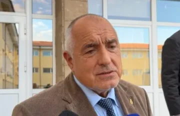Бойко Борисов гласува в Банкя: „Затова дойдох и гласувах“ ВИДЕО