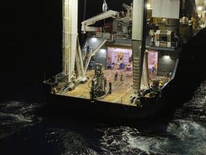 Електричество от морското дъно: експеримент край подводен вулкан завърши с успех