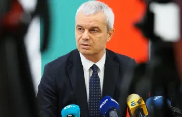 Костадинов: „Възраждане“ няма да подкрепи Гюров