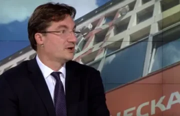 Крум Зарков: Русия и Украйна трябва да седнат на масата на преговорите. Алтернативата е война с още държави