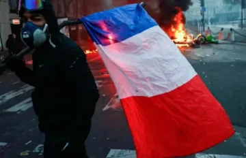 Мария Конакчиева: Франция е пред нова политическа битка