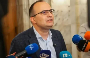 Мартин Димитров: 5% дефицит през 2027 г. е опасен
