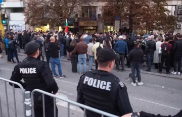 Млади медици протестираха за заплати и реформа в здравеопазването