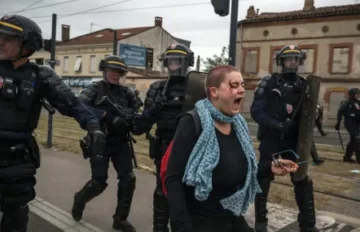 Протестите във Франция и Европа: щети, ранени и арести ОБЗОР