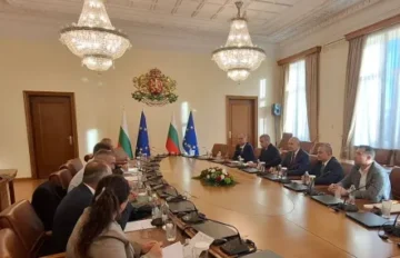 Радев: България предприема всички възможни мерки да повиши сигурността на корабоплаването в Черно море