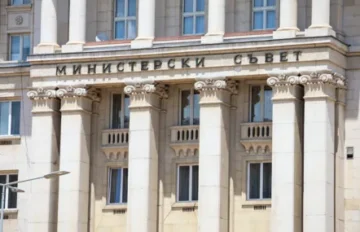 Размерът на минималната заплата за догодина и промени в данъчни закони влизат за обсъждане в НСТС