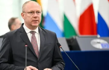Станислав Стоянов: Време е дрънкането на оръжия да отстъпи място на дипломацията