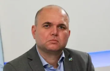 Владислав Панев: Доста е плашещо, когато пресслужбата на Министерски съвет казва как журналистите трябва да си гледат работата